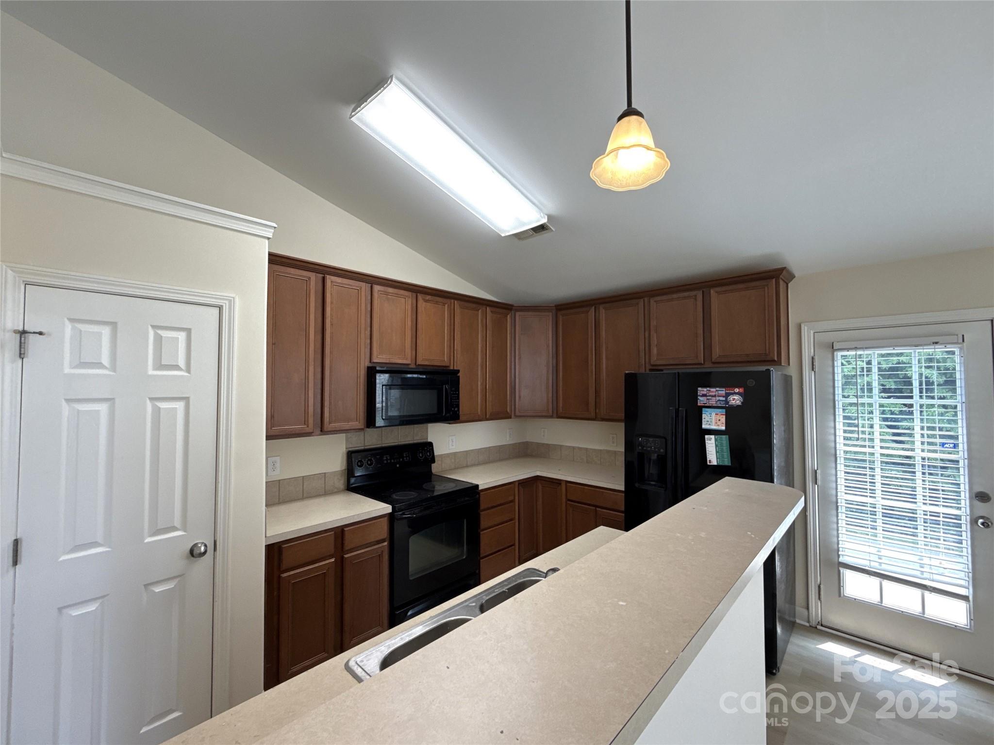 1423 Napa Street NW