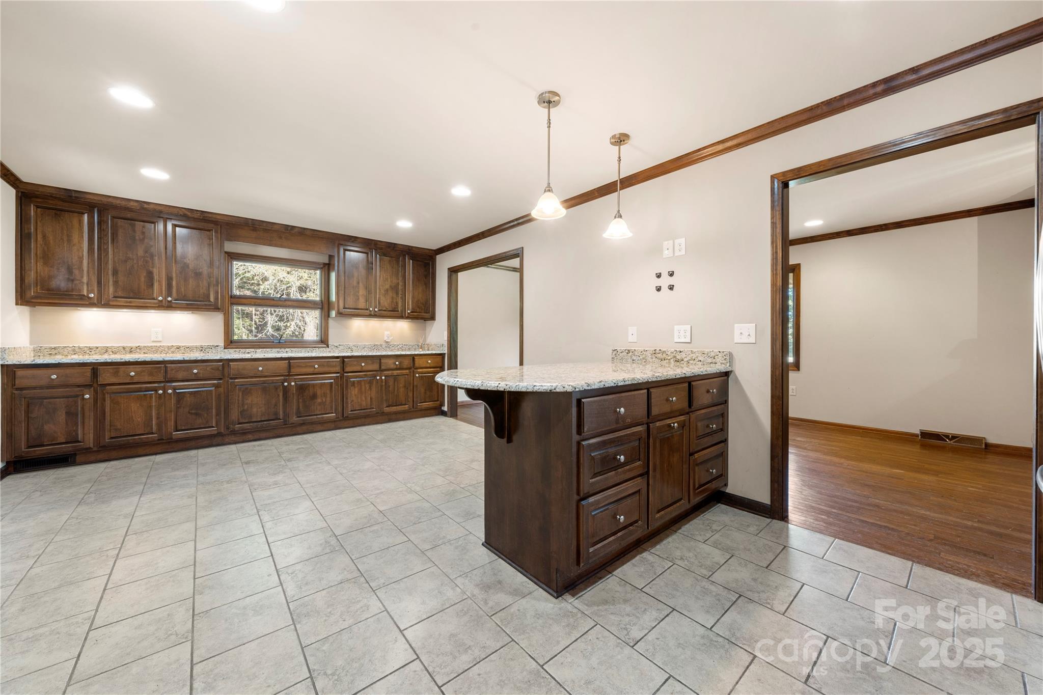 5303 Rogers Road