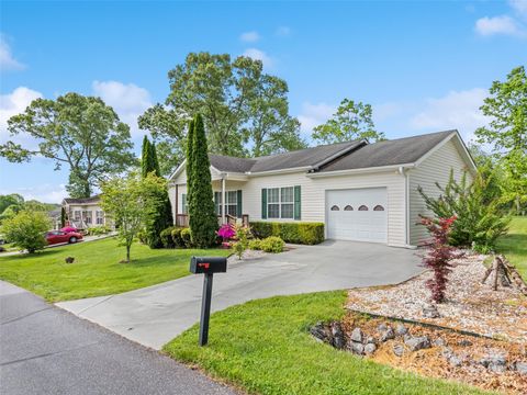 135 Middle Street Hendersonville NC 28792