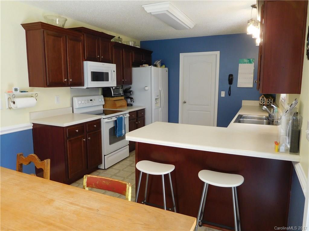 Avery Lake - Residential