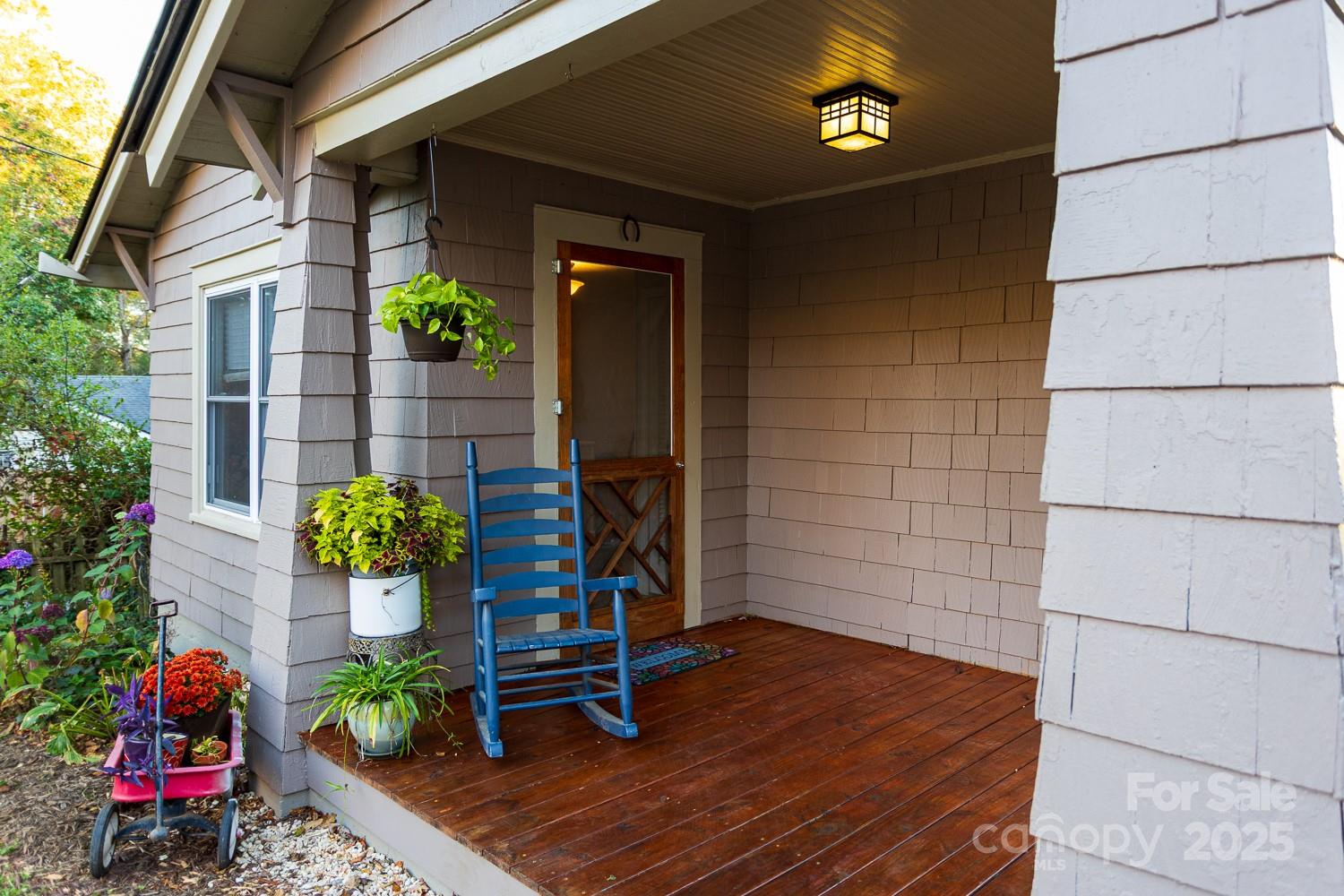 87 Pershing Road