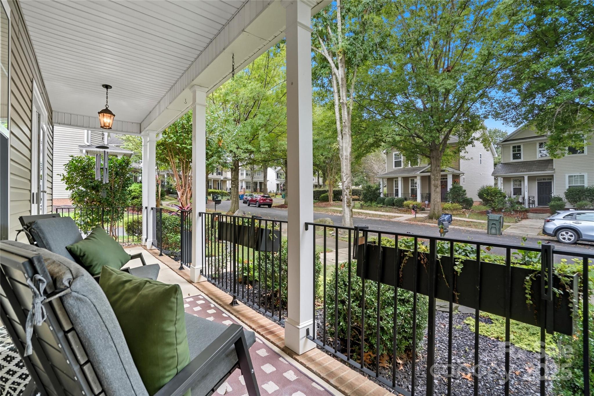 10048 Switchyard Drive