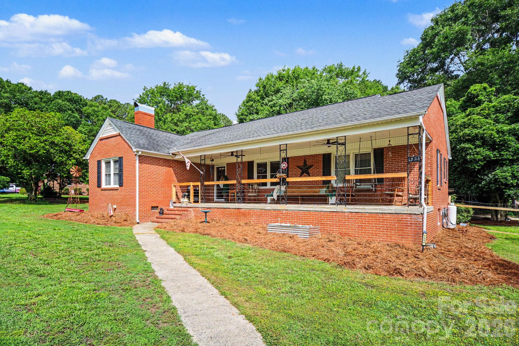 1224 Petes Road