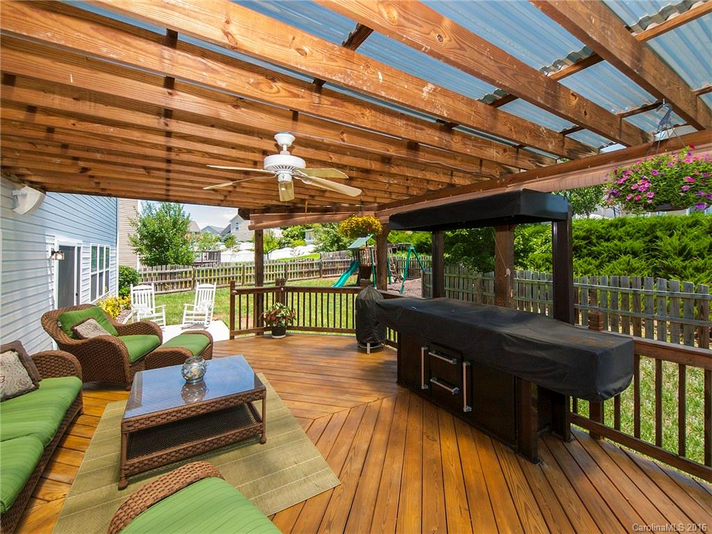 Moss Creek Village - Residential