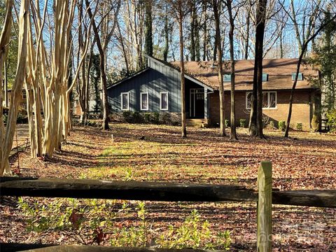 5434 Beckhaven Lane Charlotte NC 28216