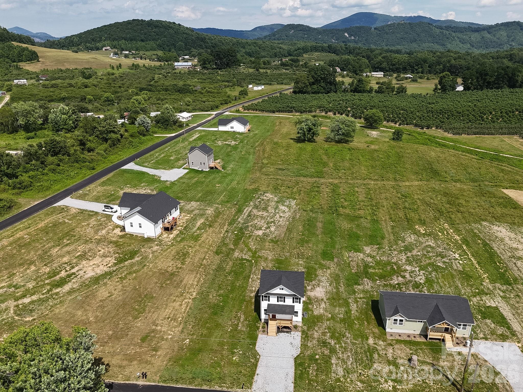 696 Beehive Road