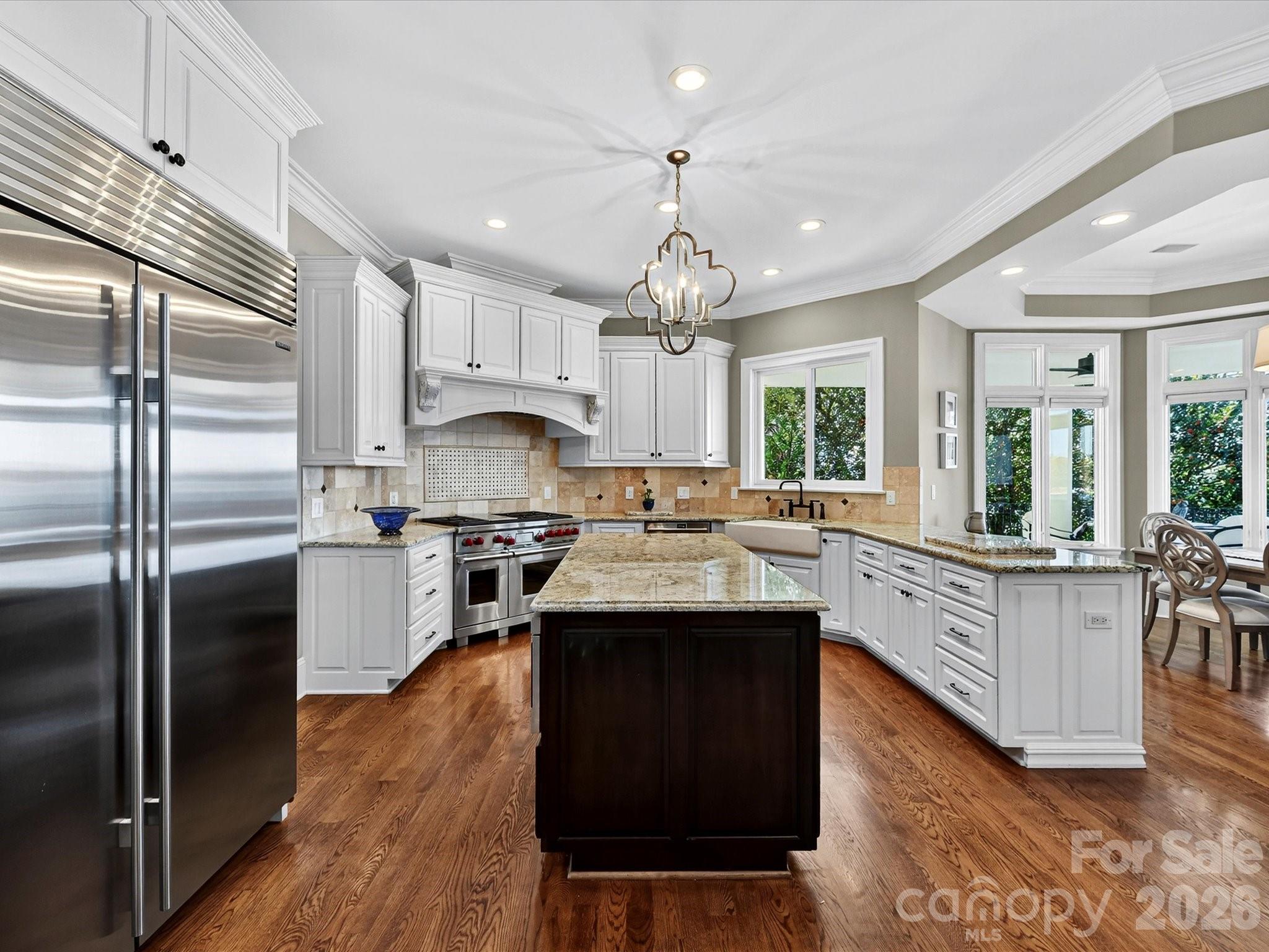 The Peninsula - Residential