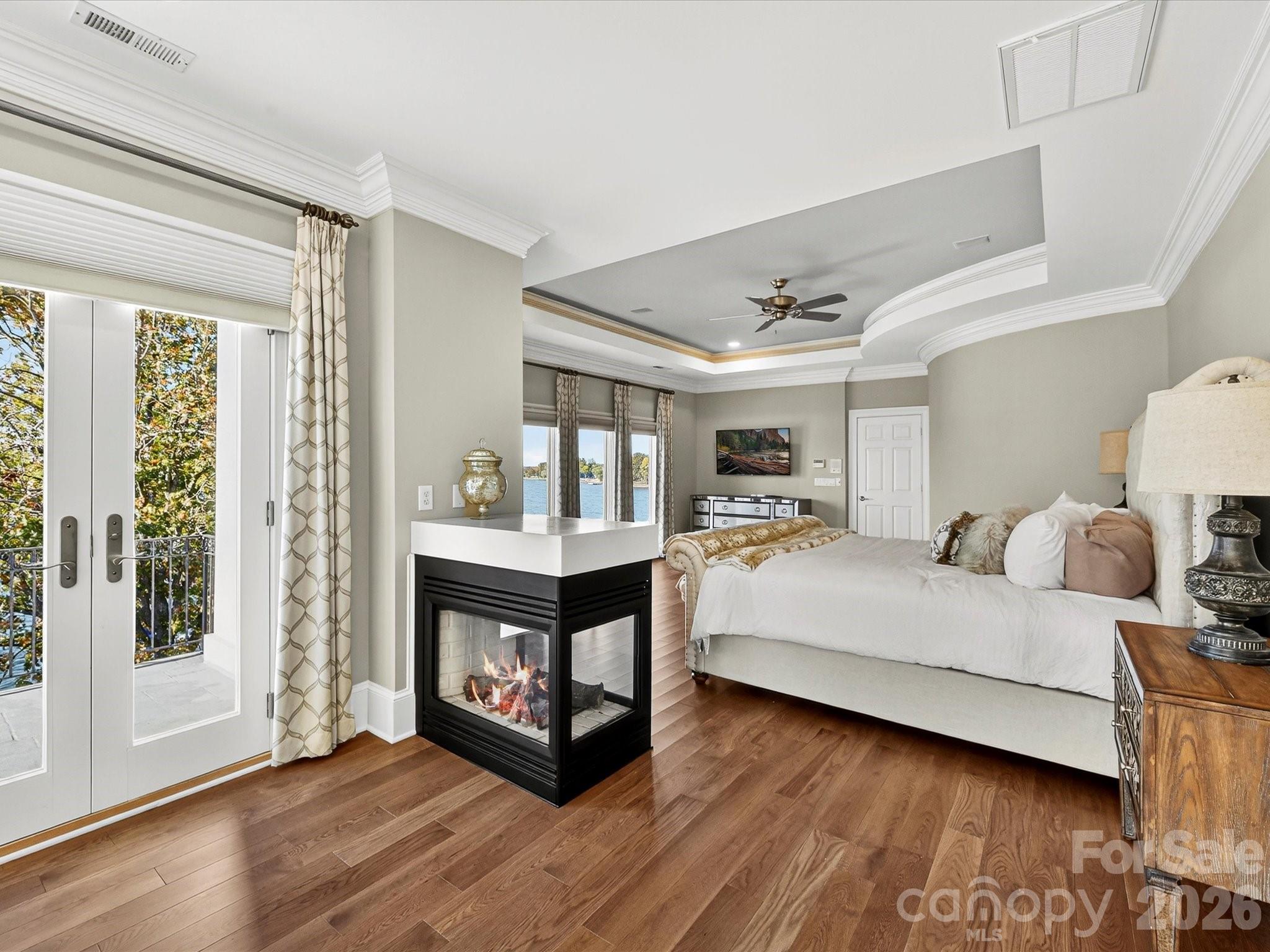 The Peninsula - Residential