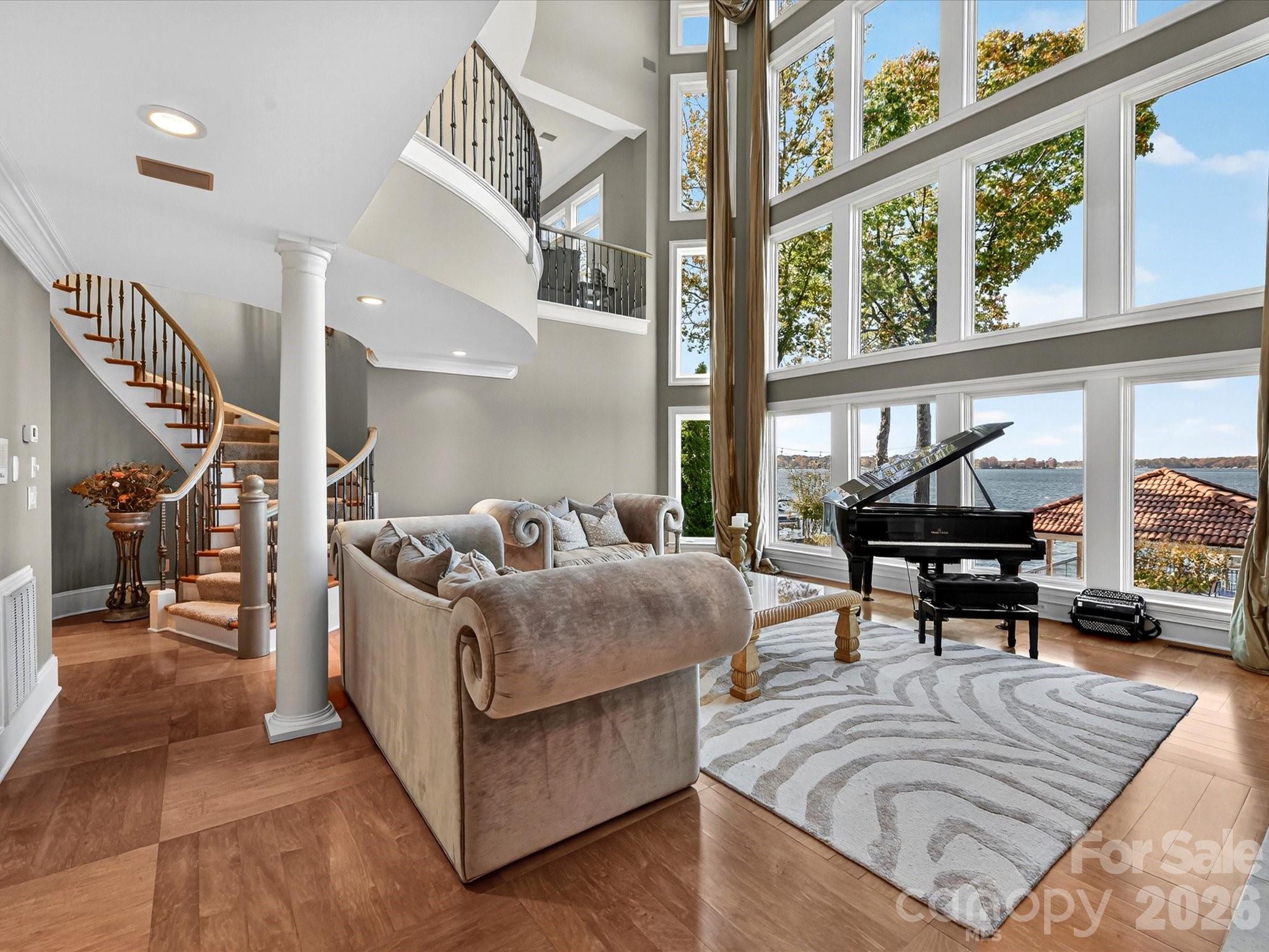 The Peninsula - Residential