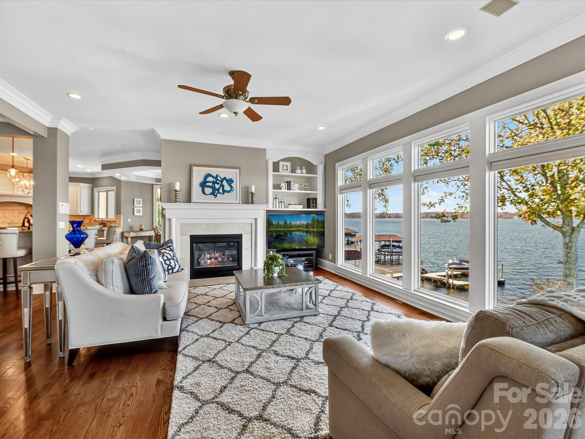 The Peninsula - Residential