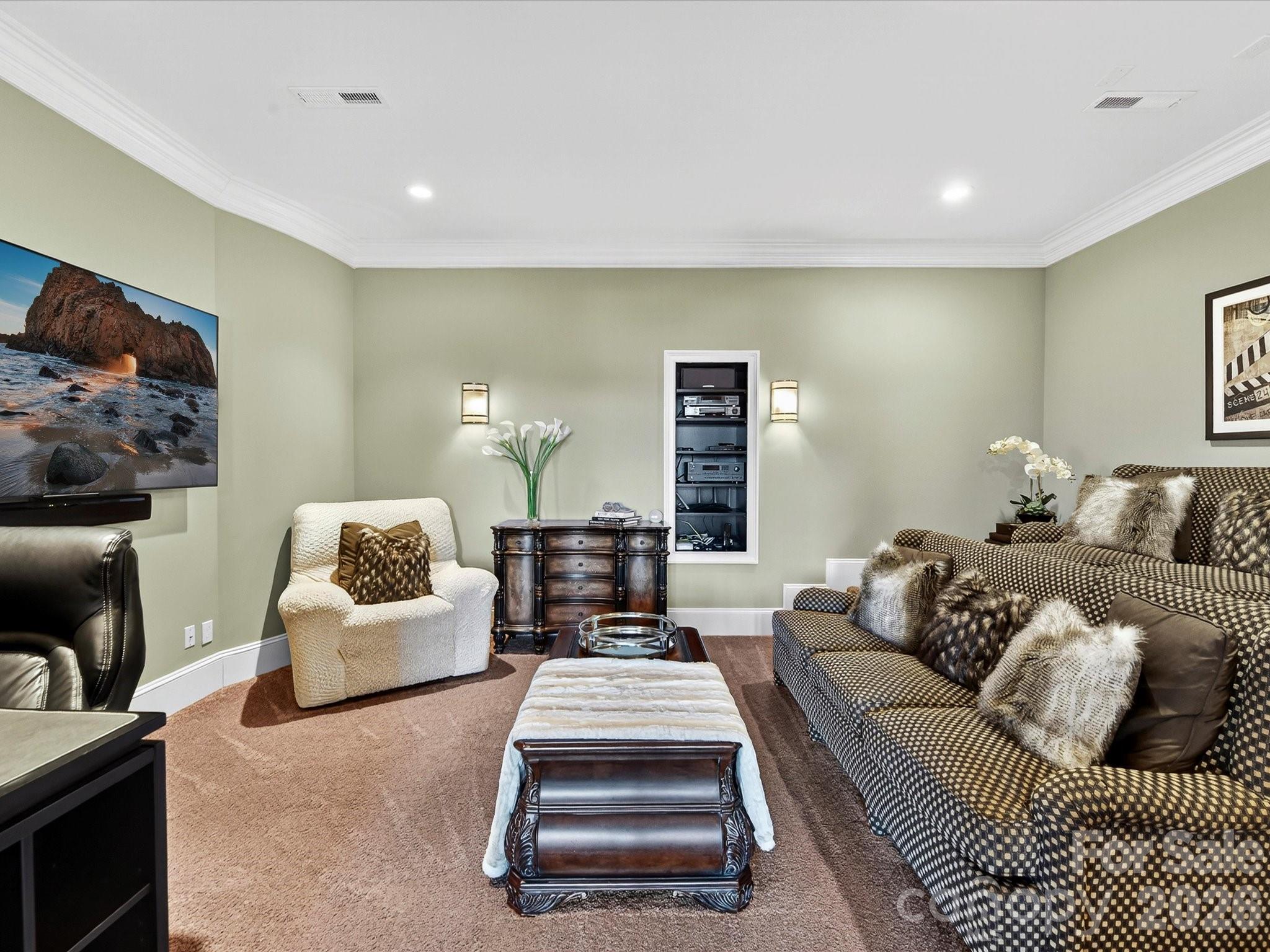 The Peninsula - Residential