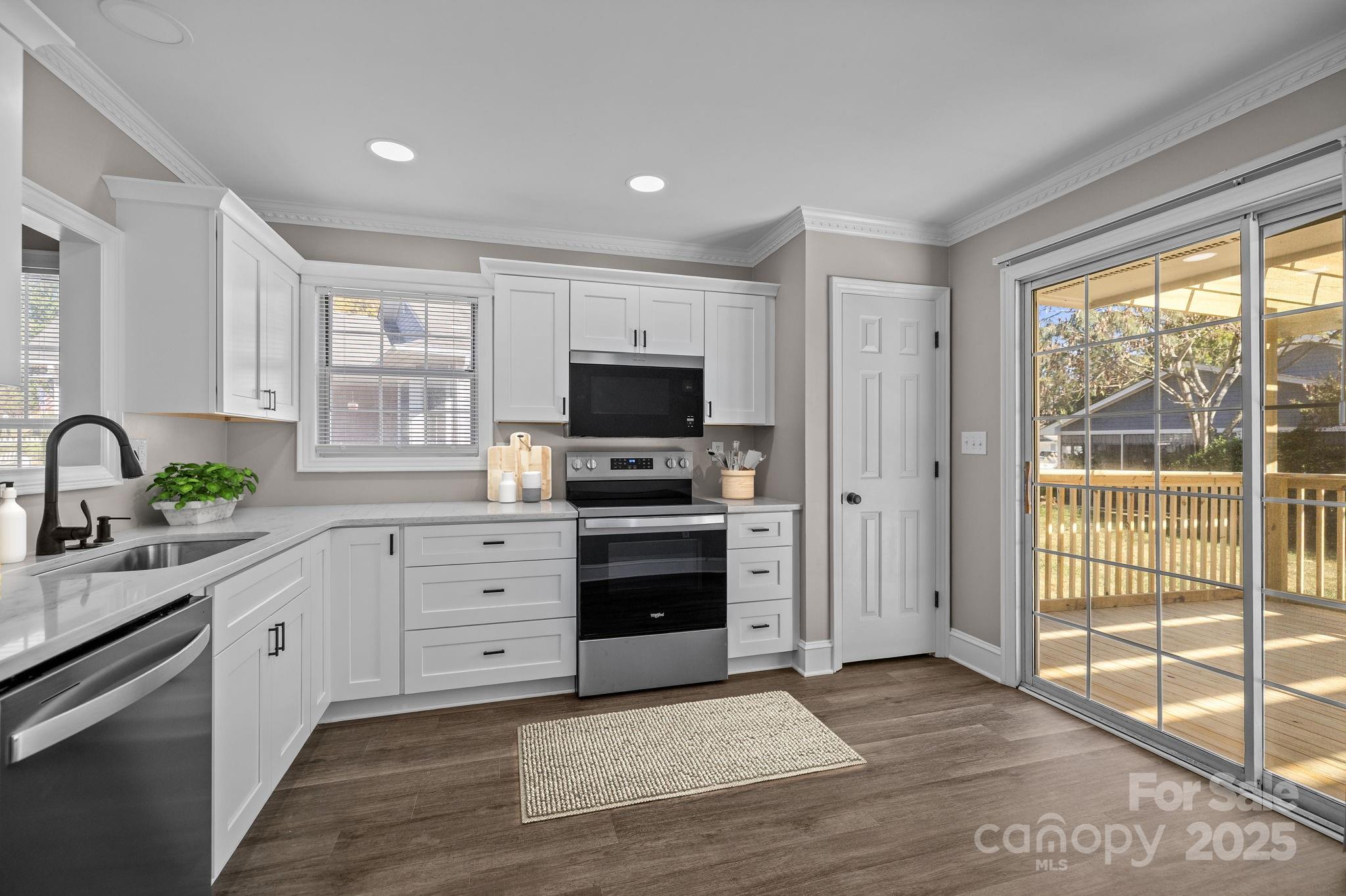 2912 Peachwood Court