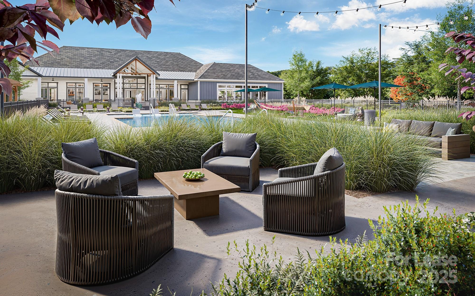 Charlotte, North Carolina 28214, United States, 2 Bedrooms Bedrooms, ,2 BathroomsBathrooms,Residential,Active,204806