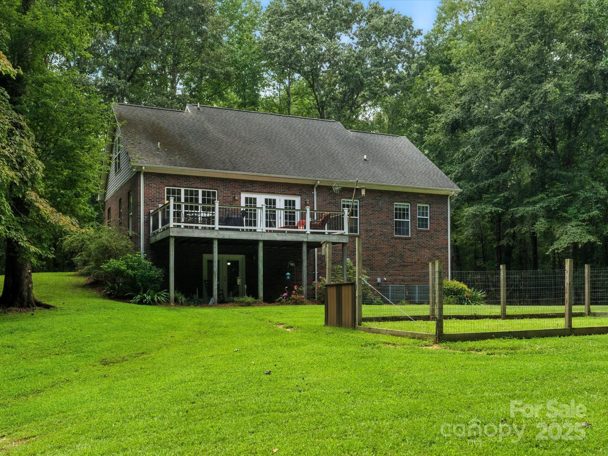 Quiet Creek - Residential