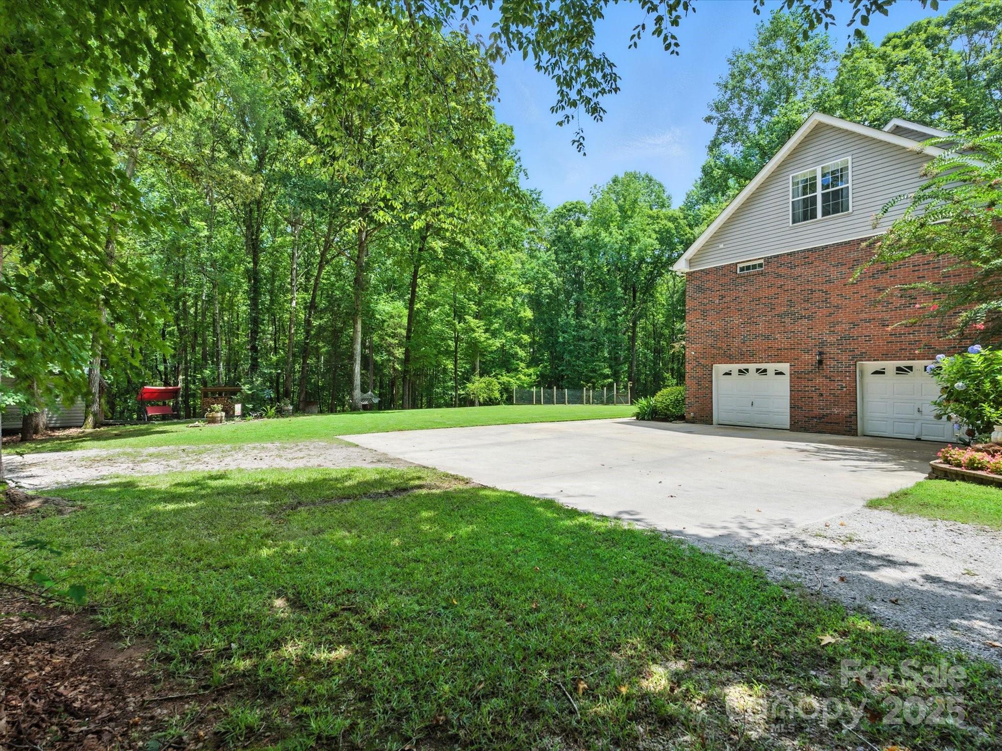 1285 Quiet Creek Drive 15