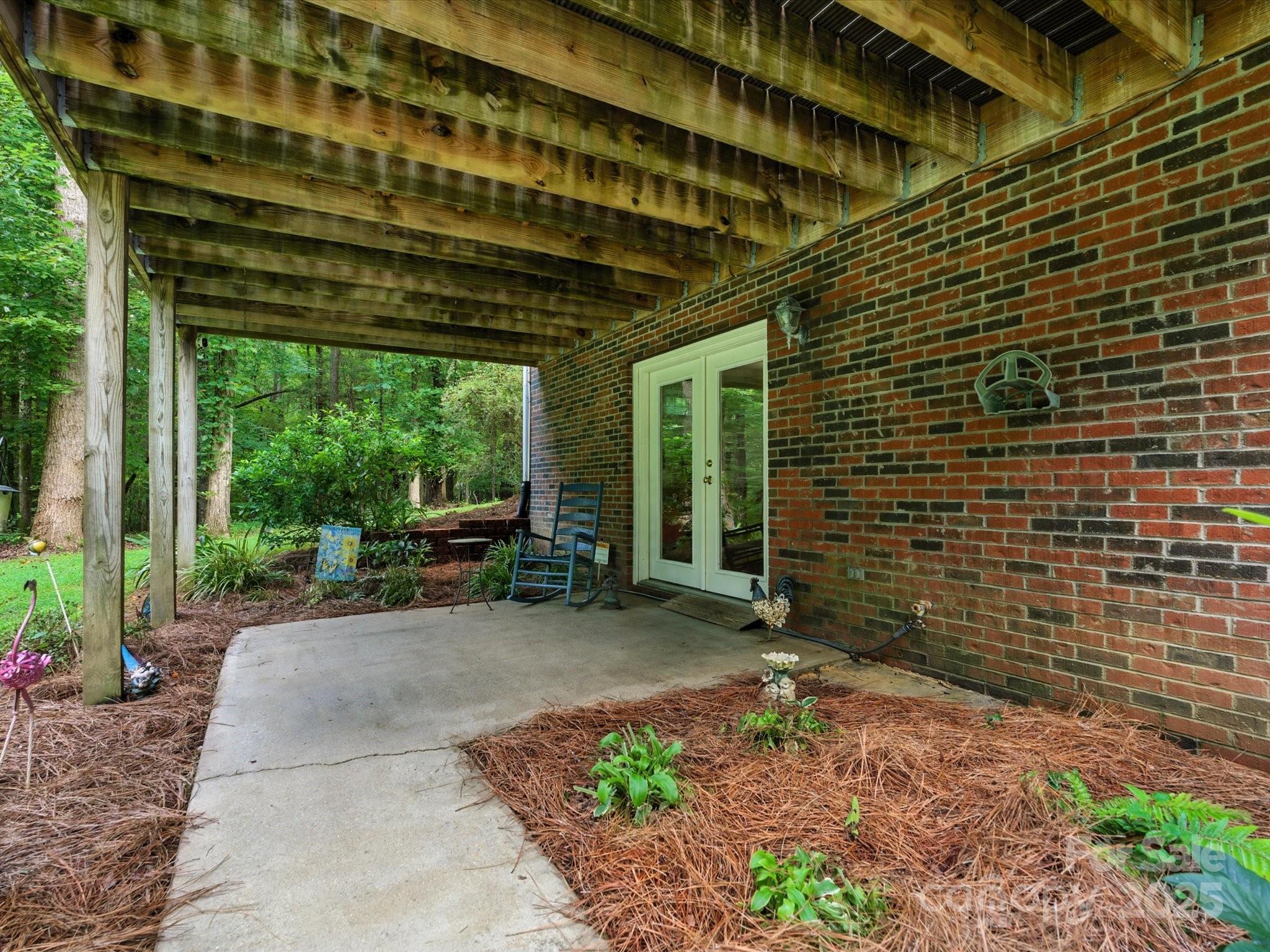 Quiet Creek - Residential
