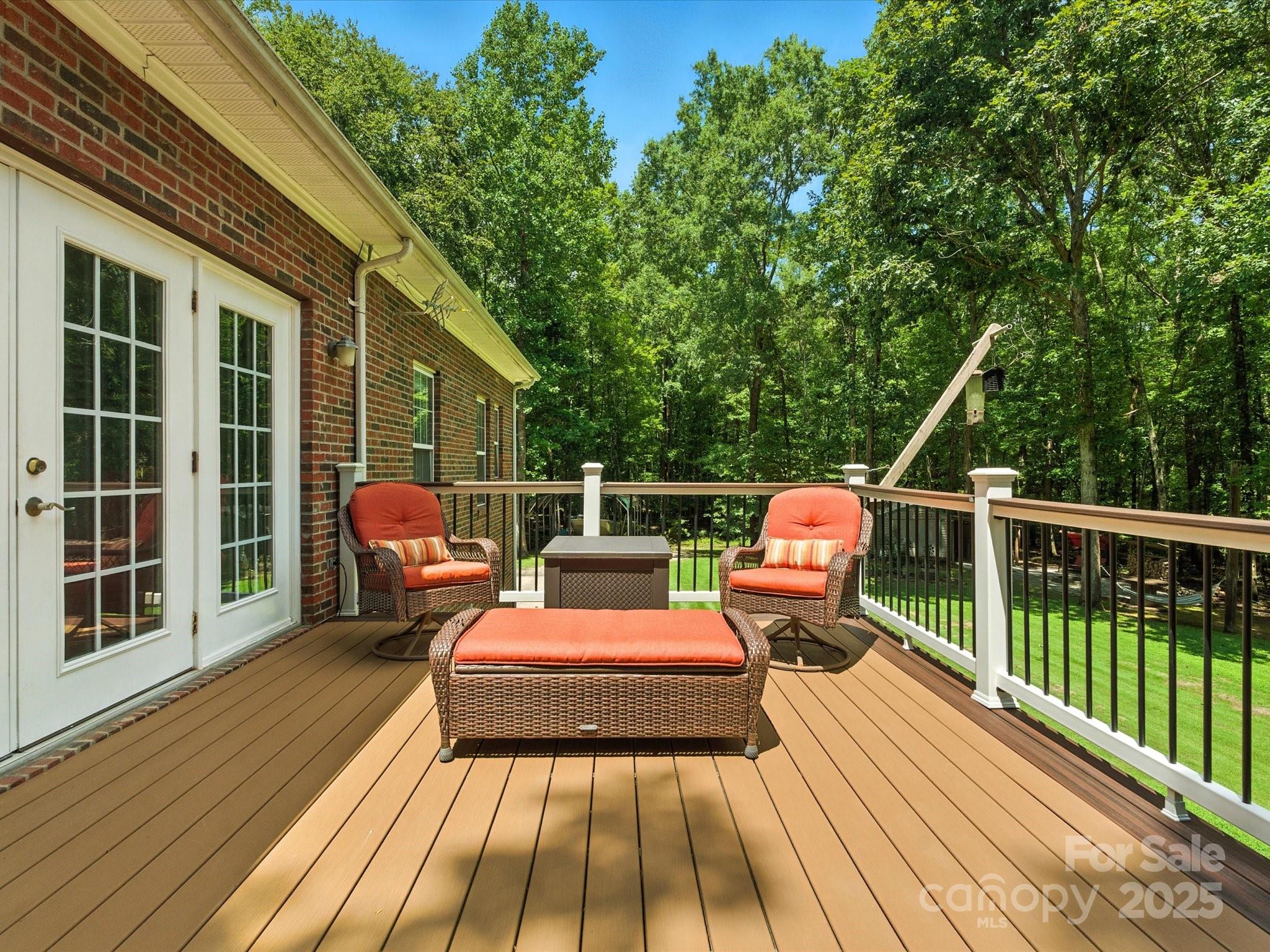 Quiet Creek - Residential