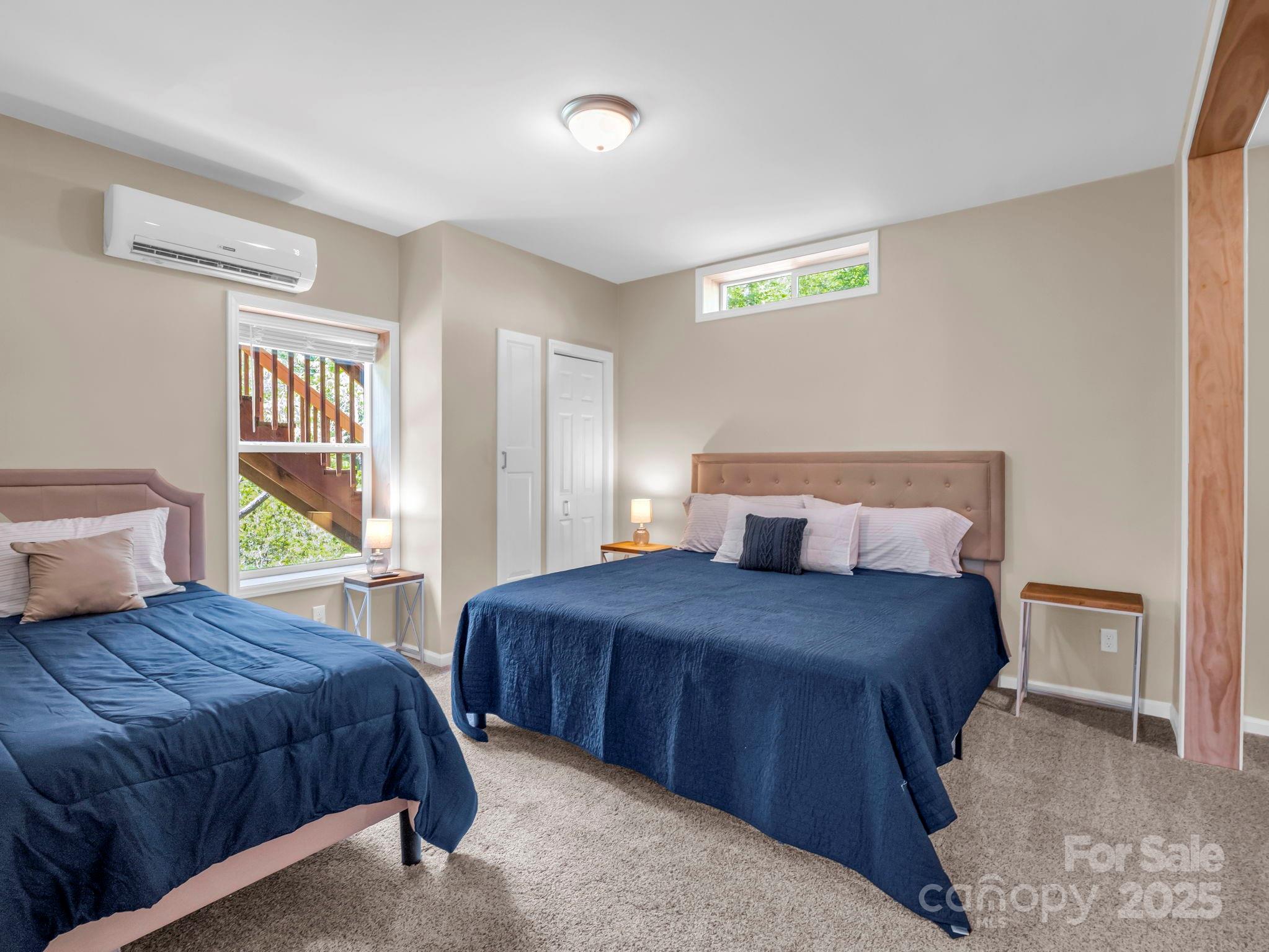 Rumbling Bald on Lake Lure - Residential