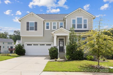 17121 Carolina Pine Row Charlotte NC 28278
