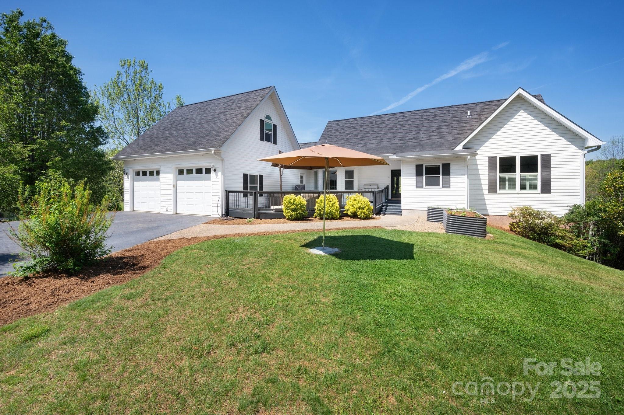 44 White Thorn Drive