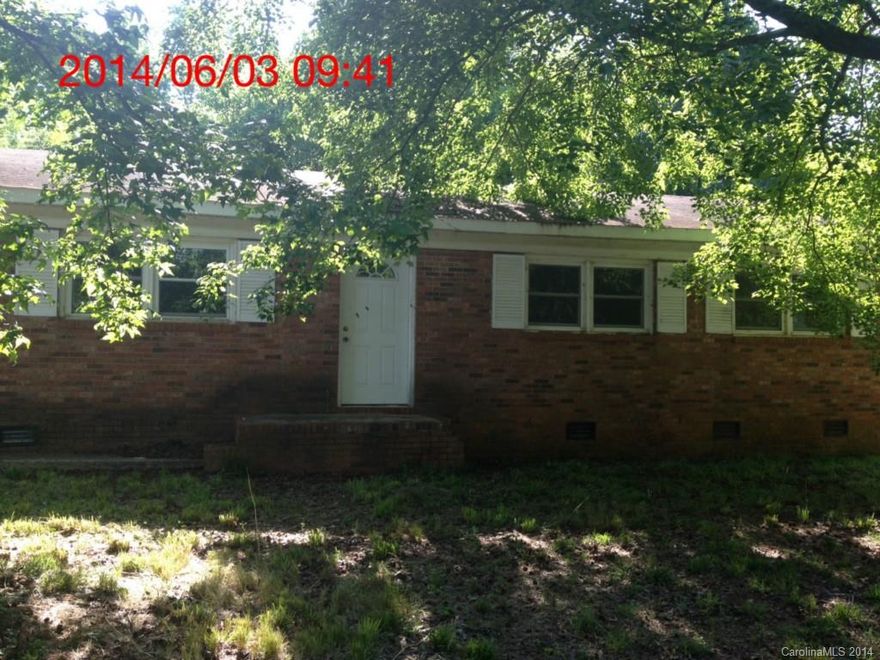Incredible buy for a house on a lovely wooded lot near Crowders Mountain. Get away from it all without really getting away. Great investment for rental income and an even greater place to call home! Ready to move in. Now. Don't let this one get away!