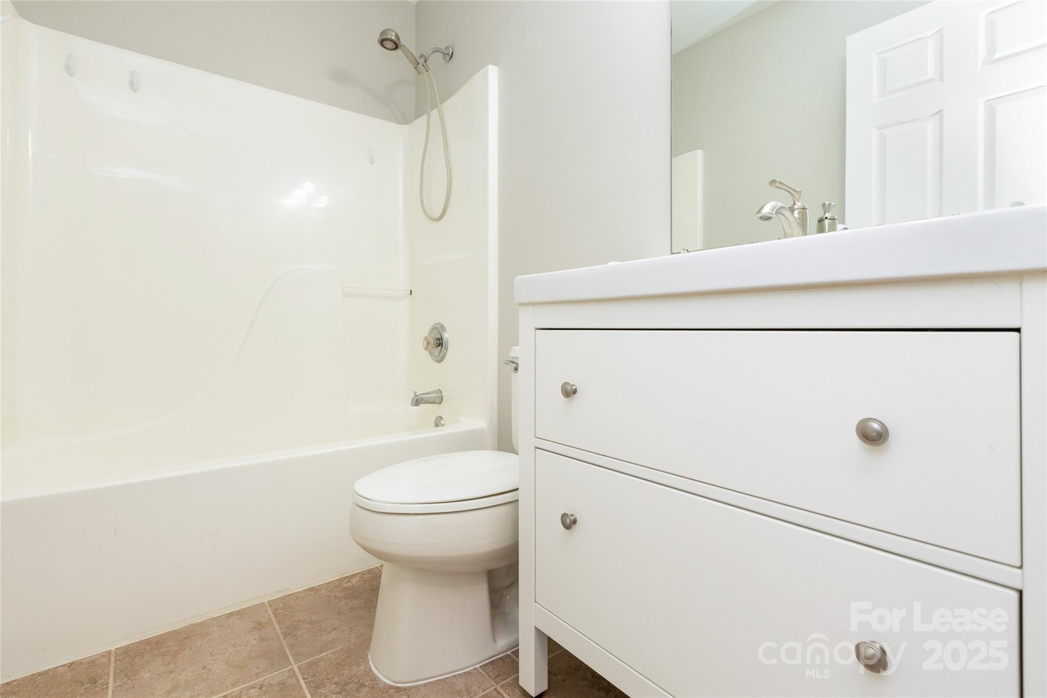 Winslow Bay - Residential Lease