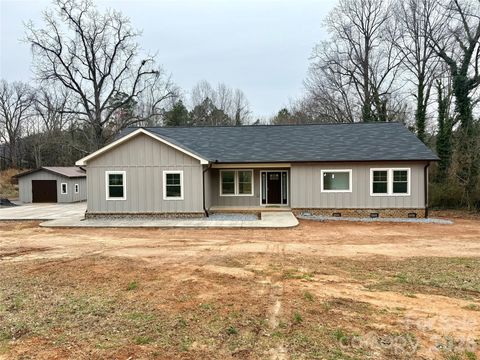 3681 S HWY 127 Highway Hickory NC 28602