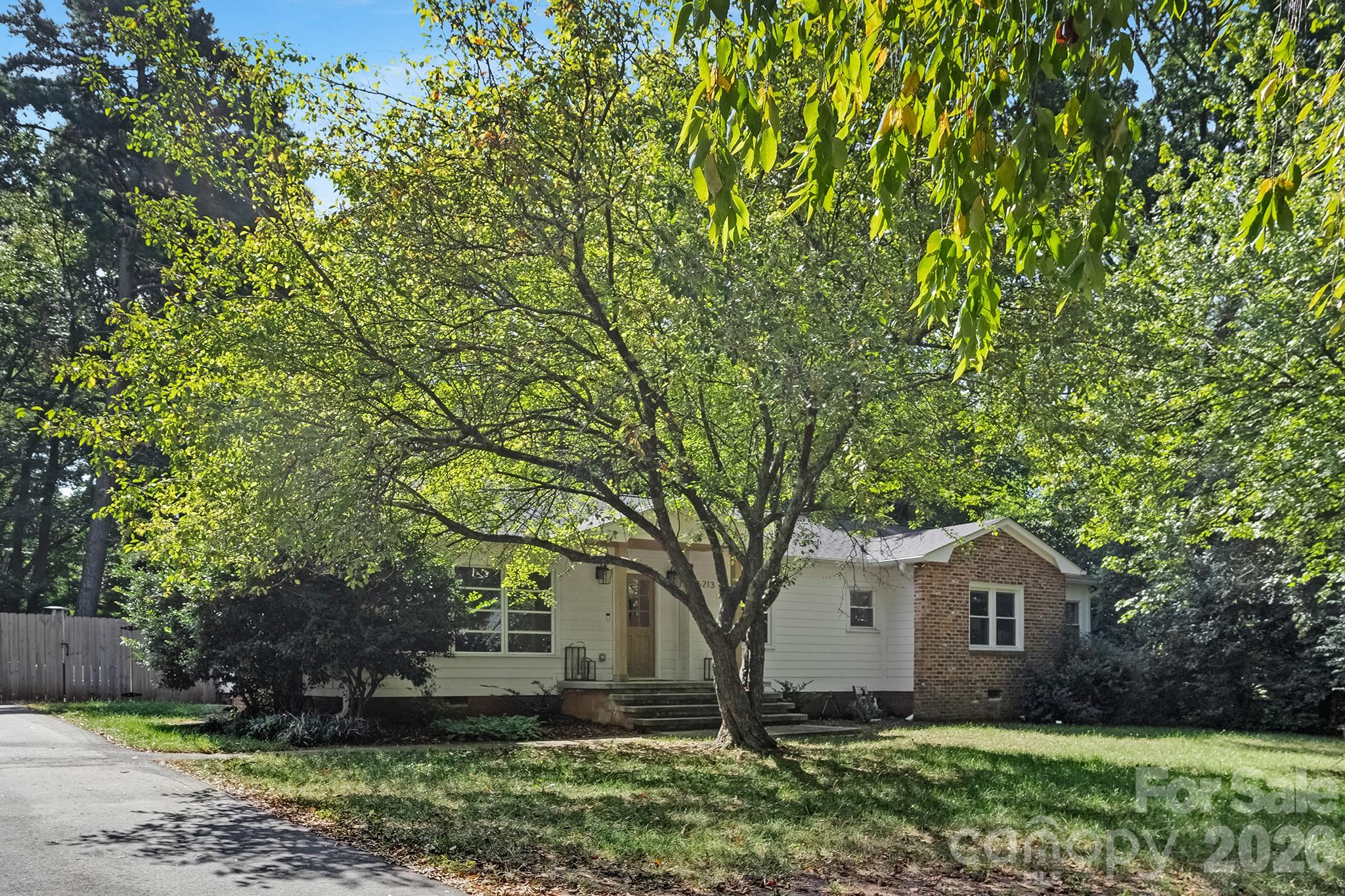 6213 Sharon Road