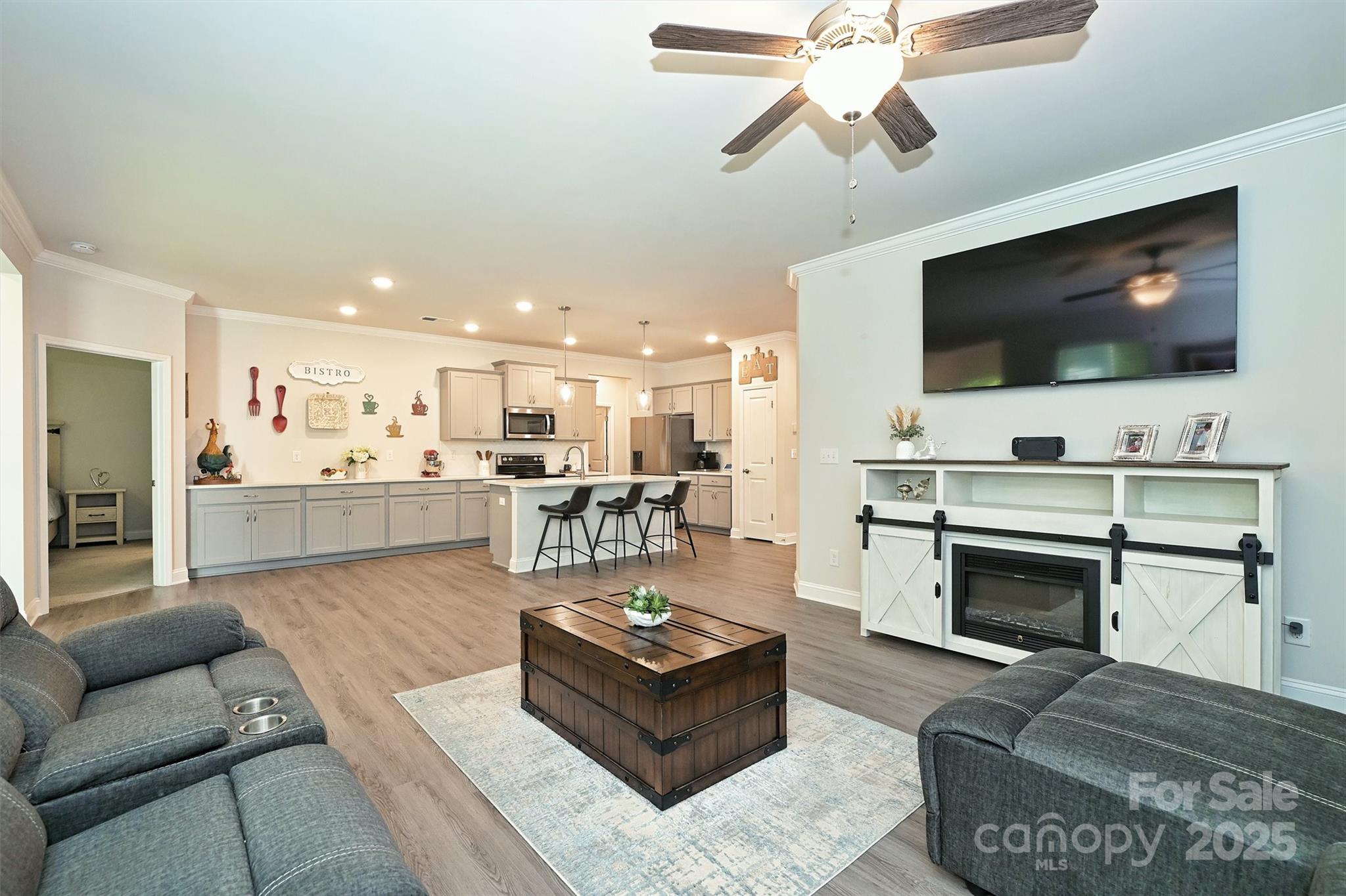 Grove Manor - Residential