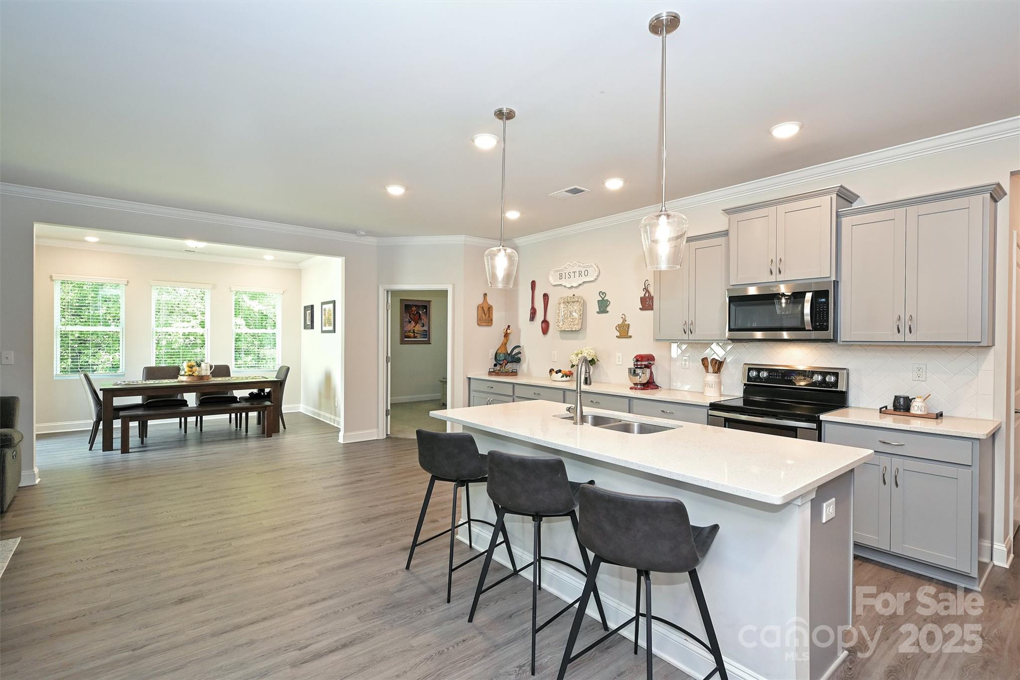 Grove Manor - Residential