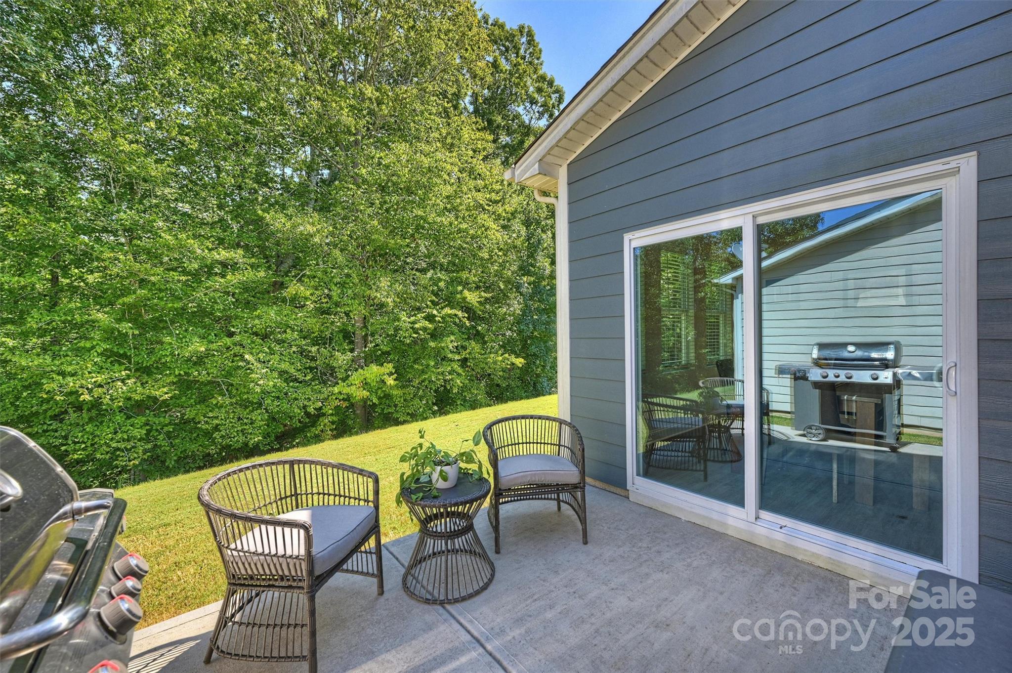 Grove Manor - Residential