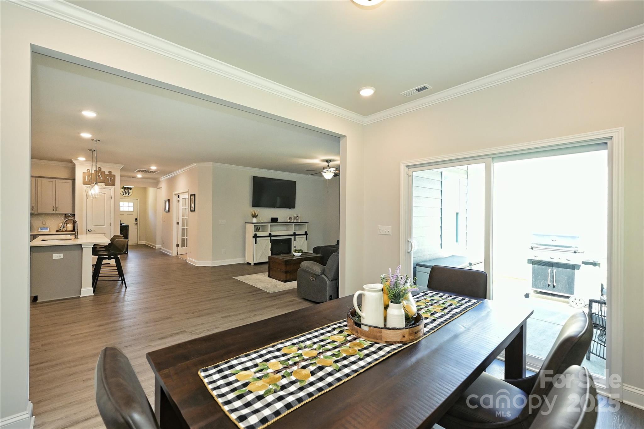 Grove Manor - Residential