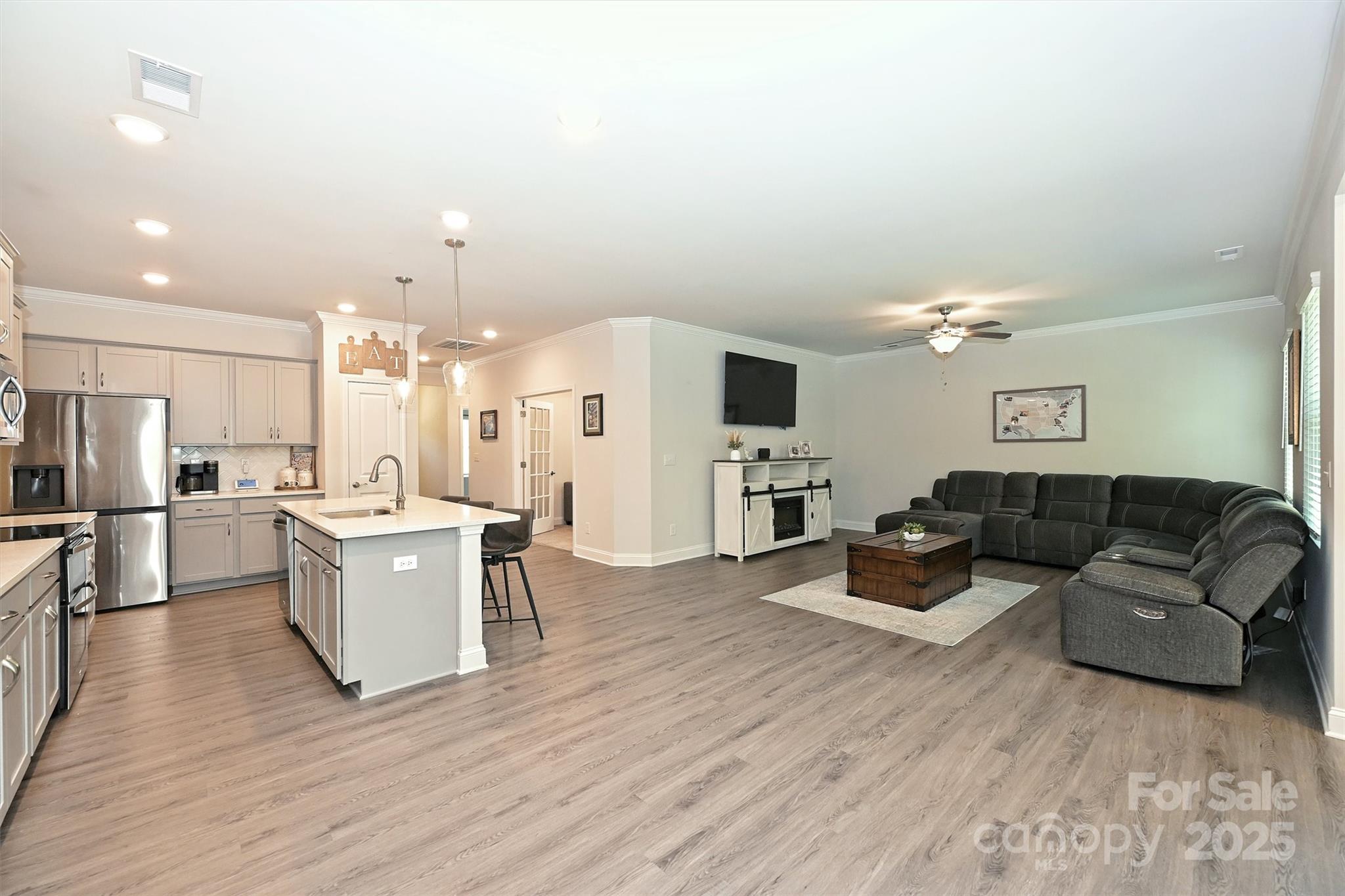 Grove Manor - Residential