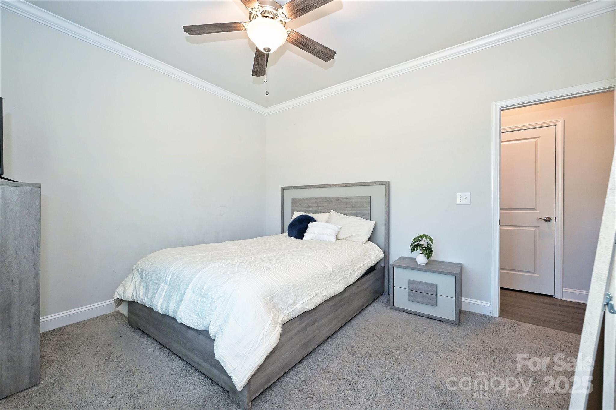 Grove Manor - Residential