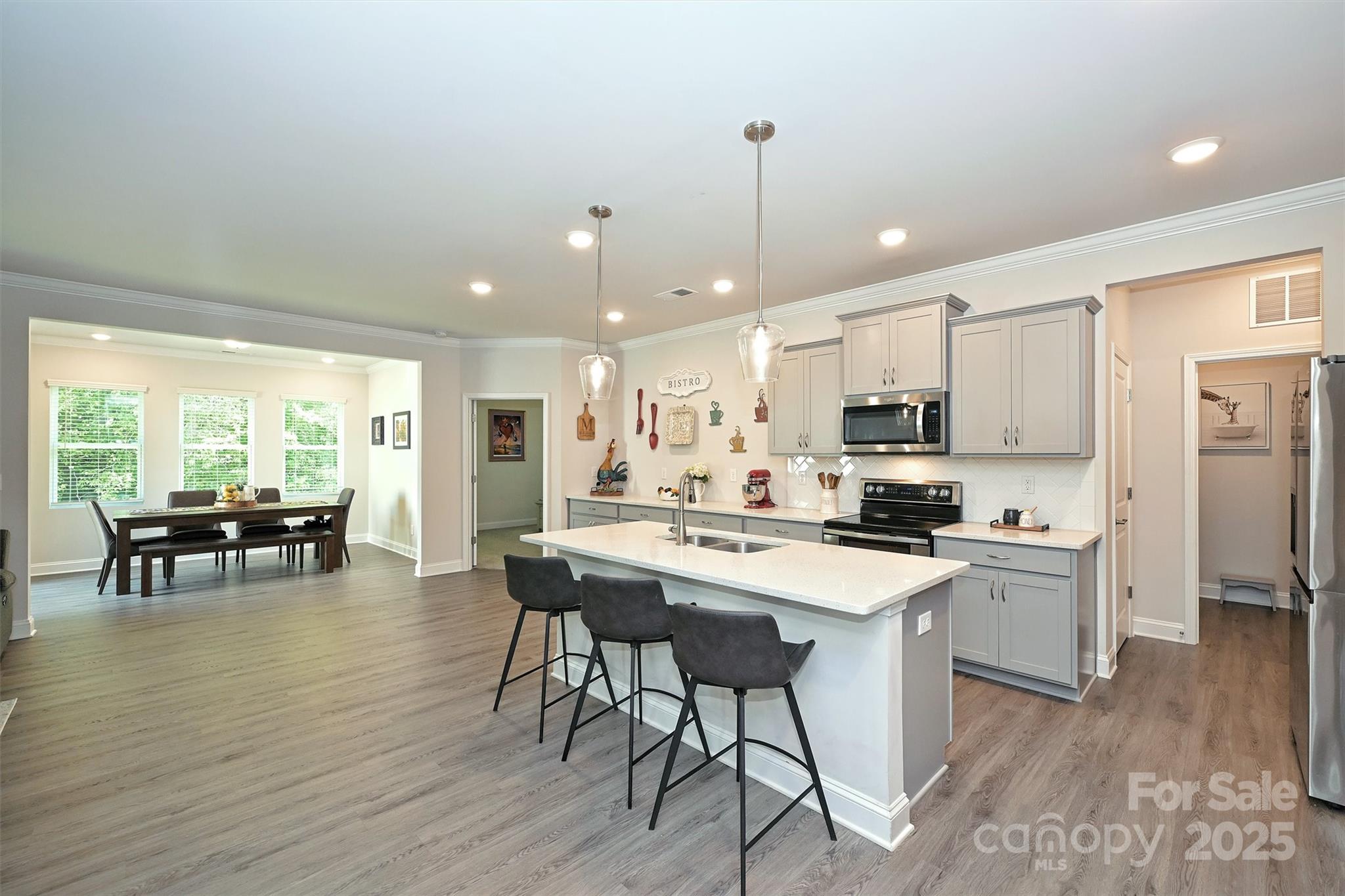 Grove Manor - Residential