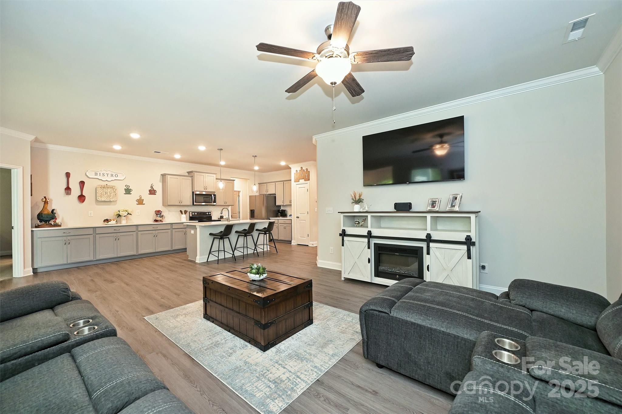 Grove Manor - Residential