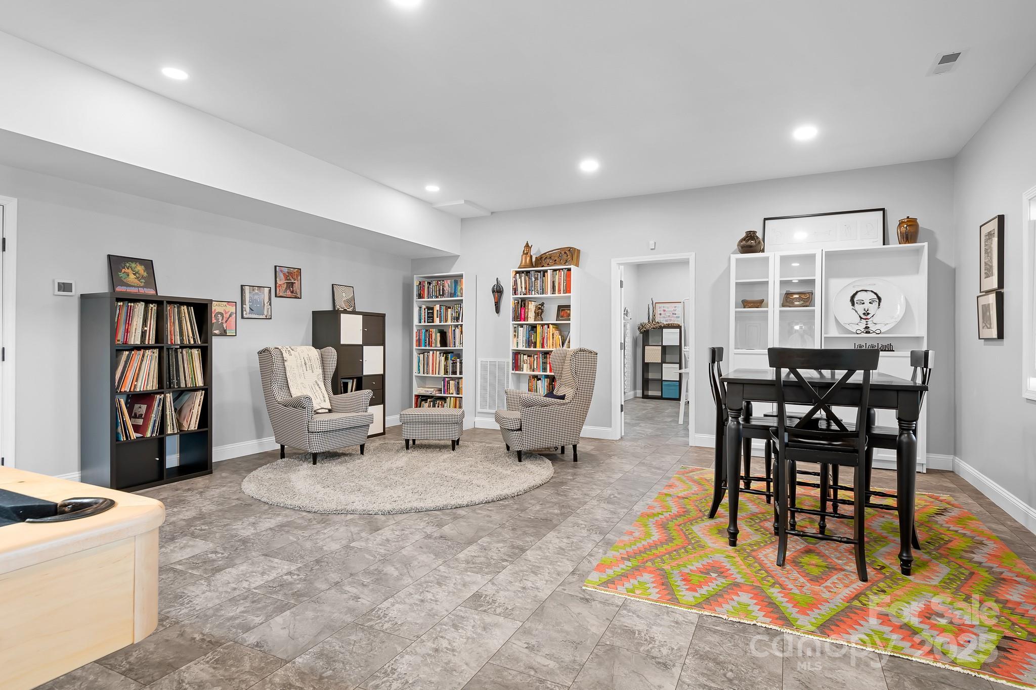 Lake Adger - Residential