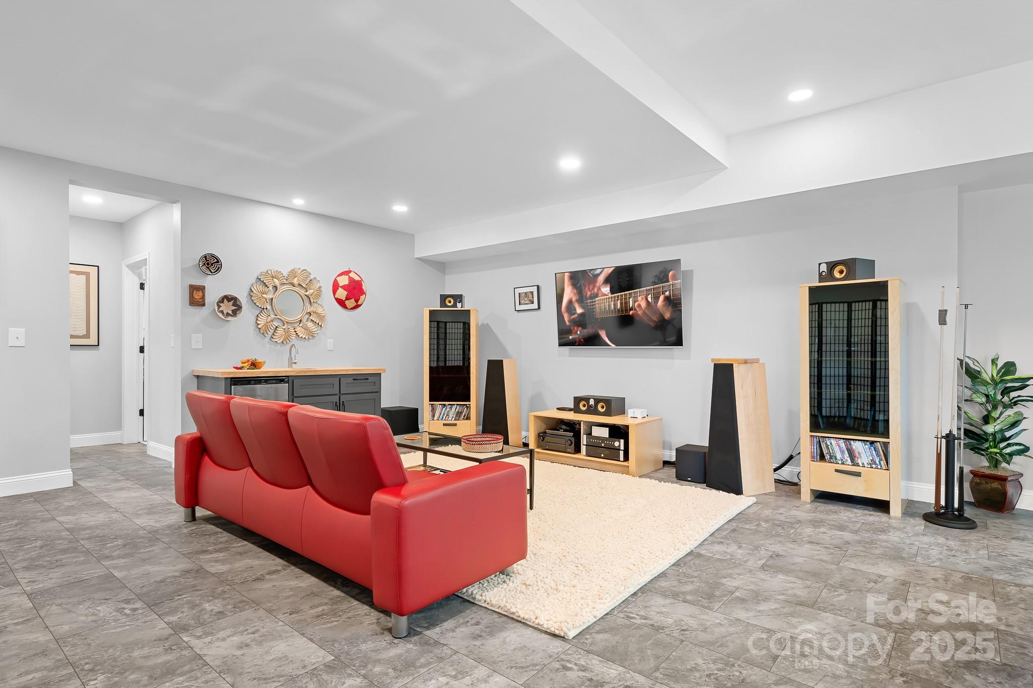 Lake Adger - Residential