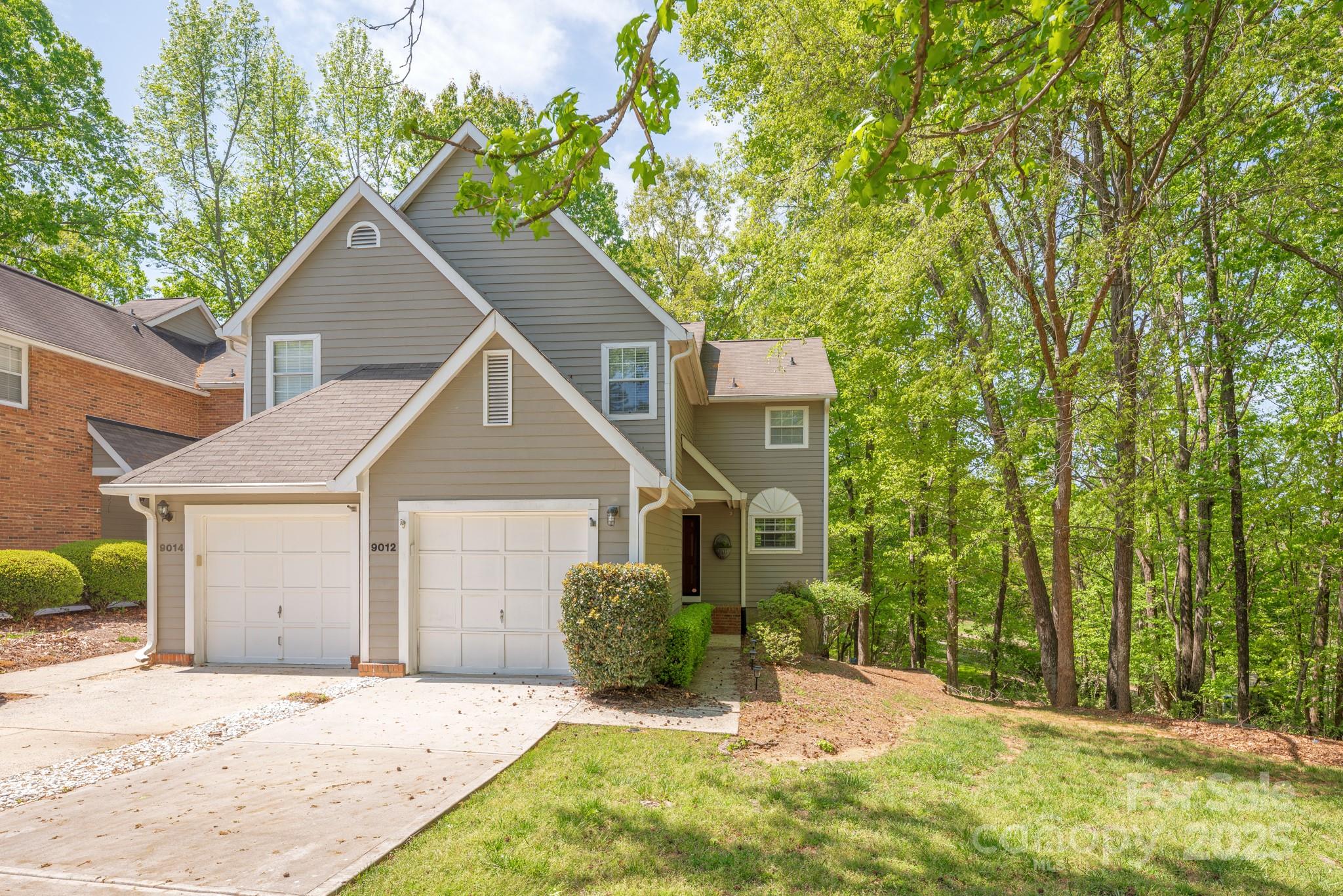 9012 Saint Thomas Lane