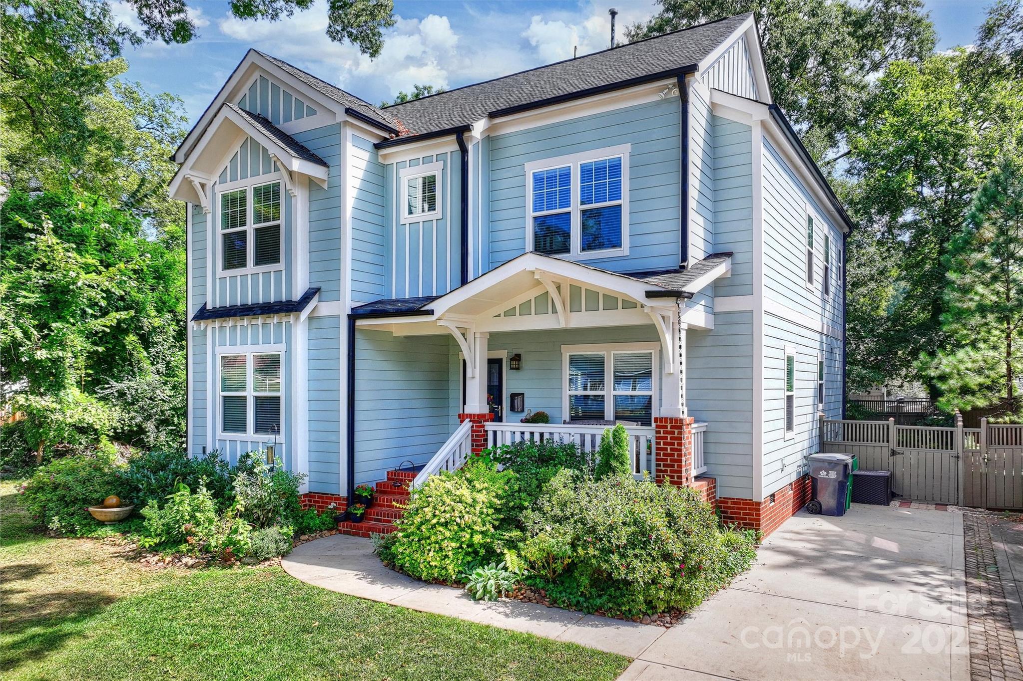 617 Waco Street