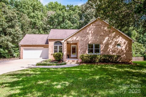 152 Kingfisher Drive Mooresville NC 28117