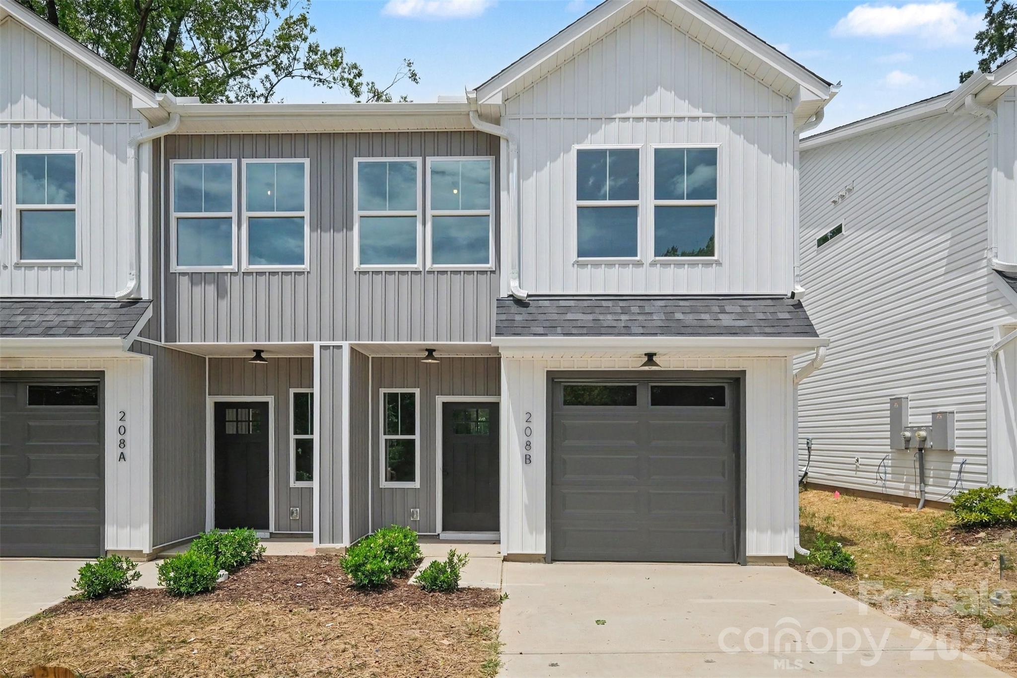 206/208 W Todd Lane A & B