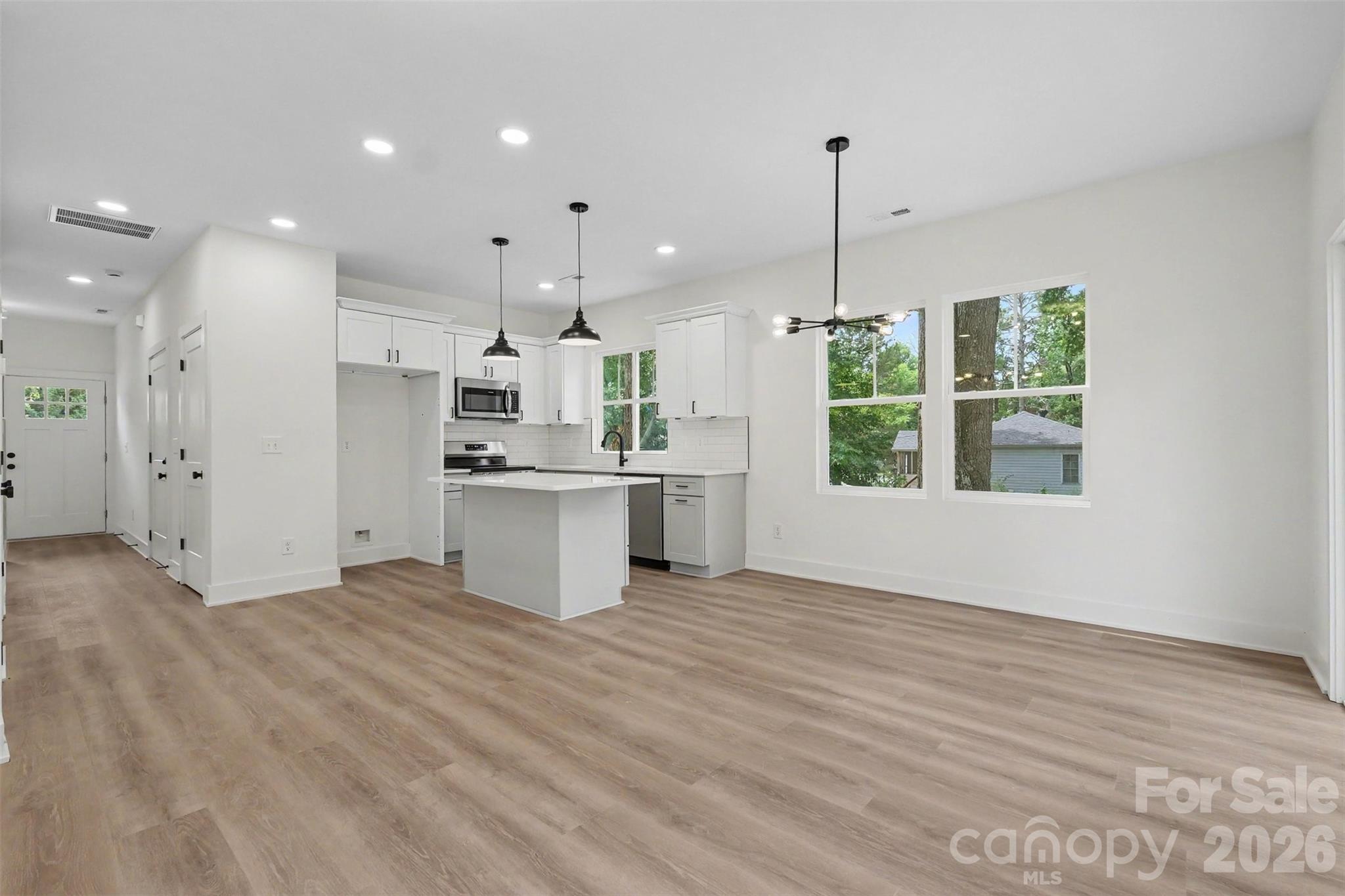 206/208 W Todd Lane A & B