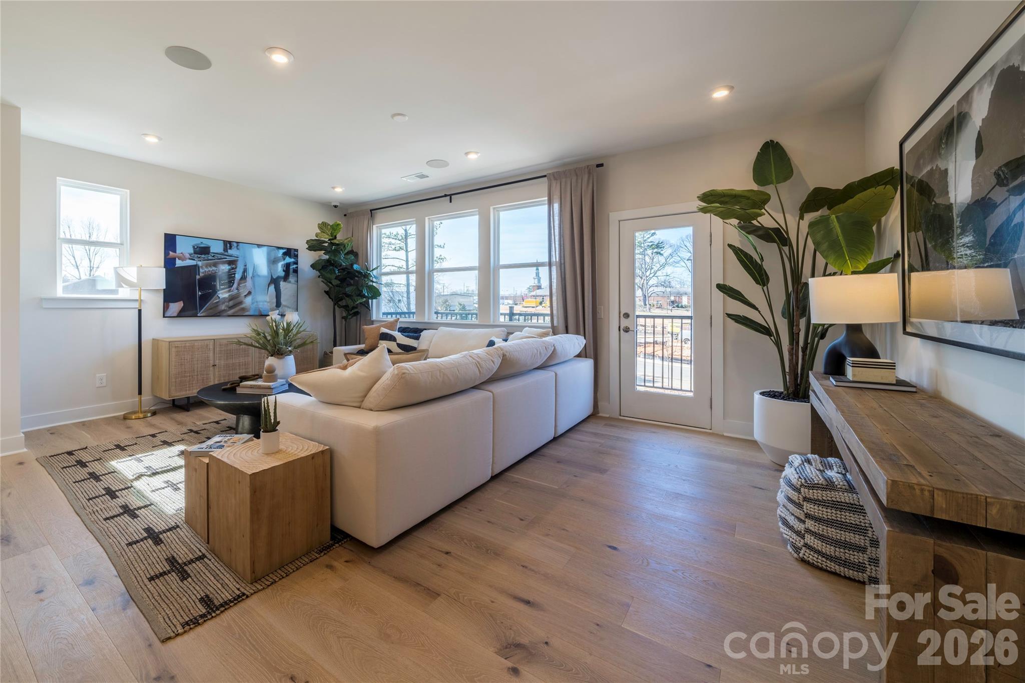 Context at Oakhurst - Residential