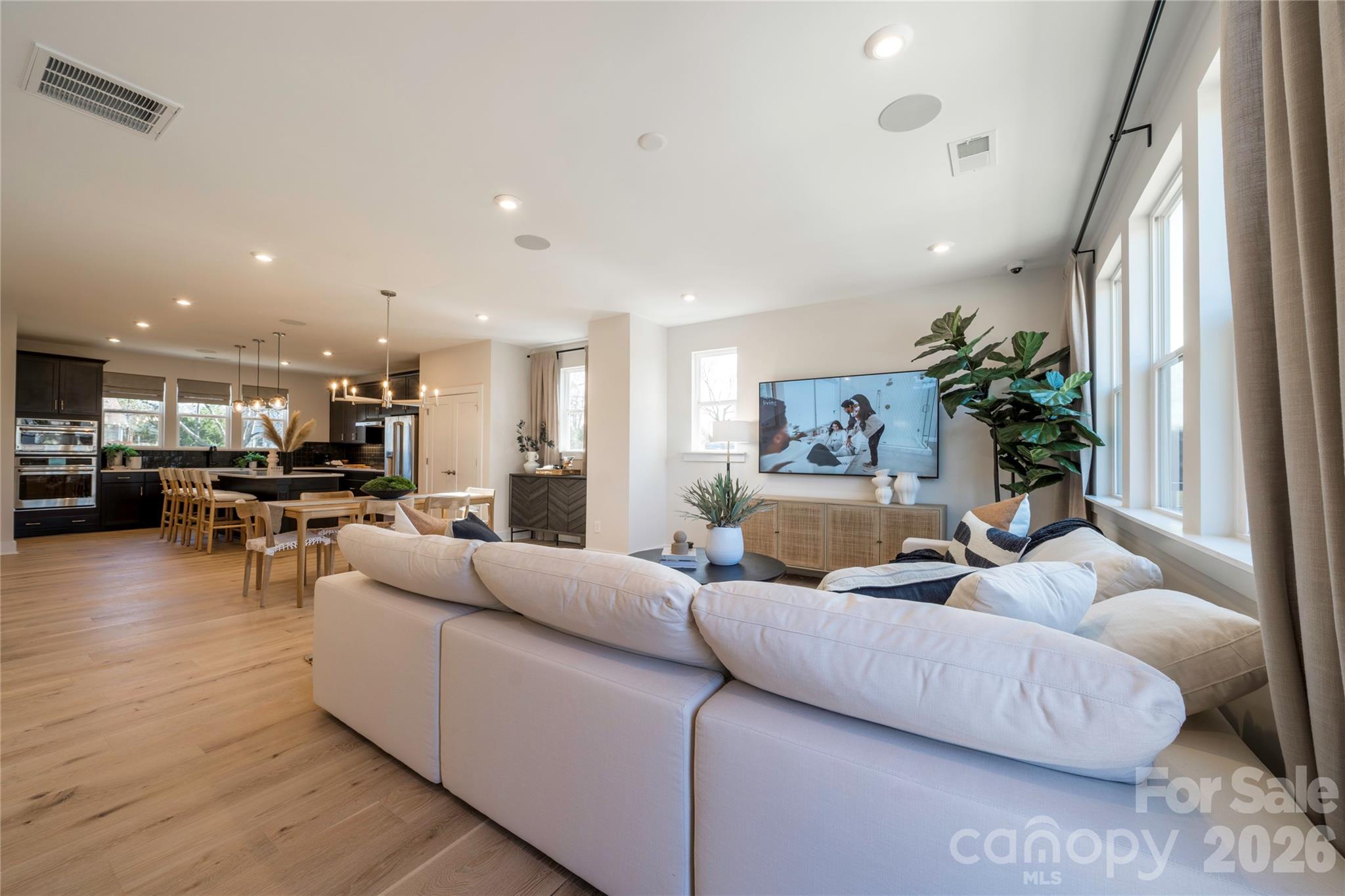 Context at Oakhurst - Residential