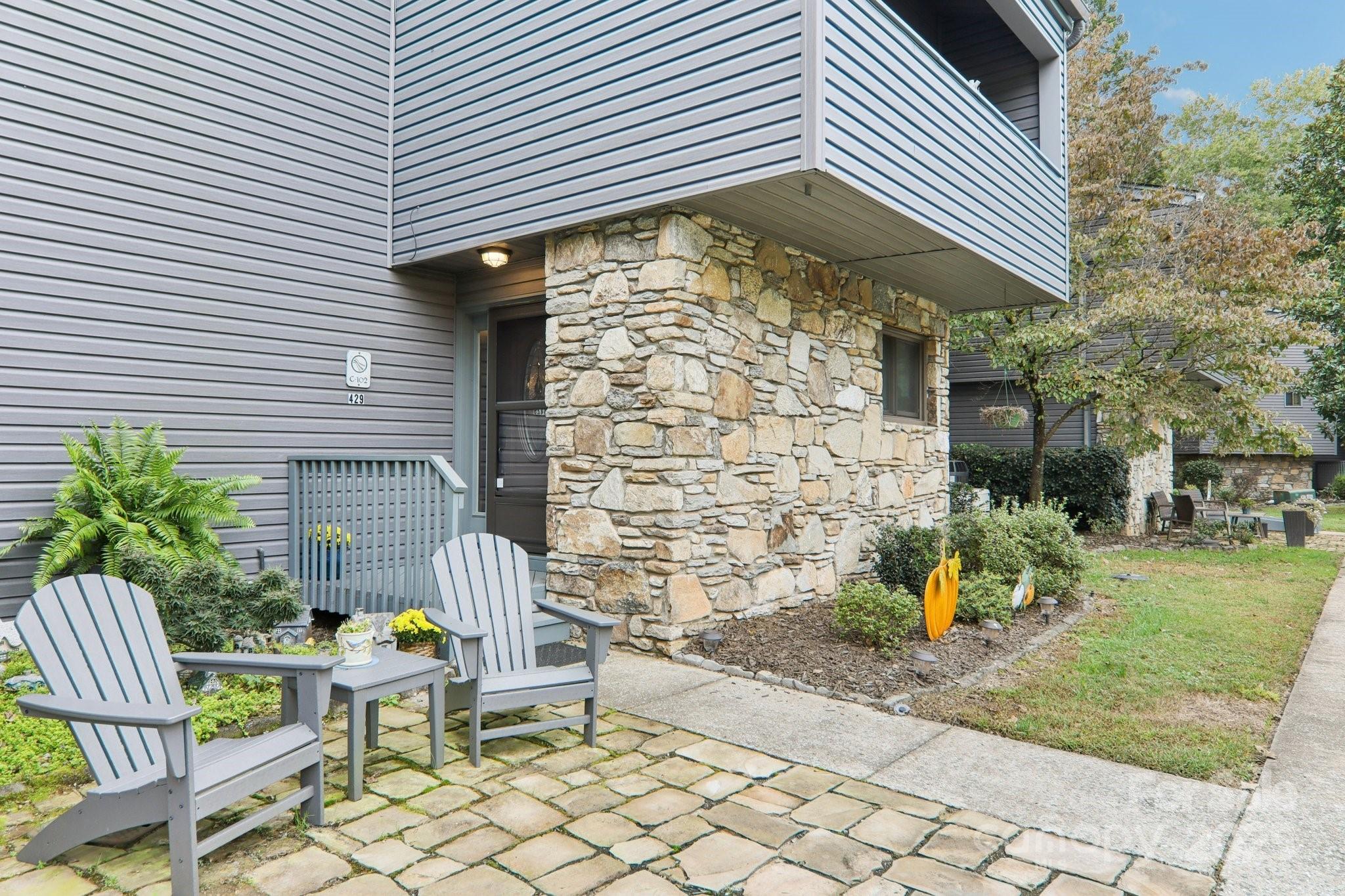 Rumbling Bald on Lake Lure - Residential