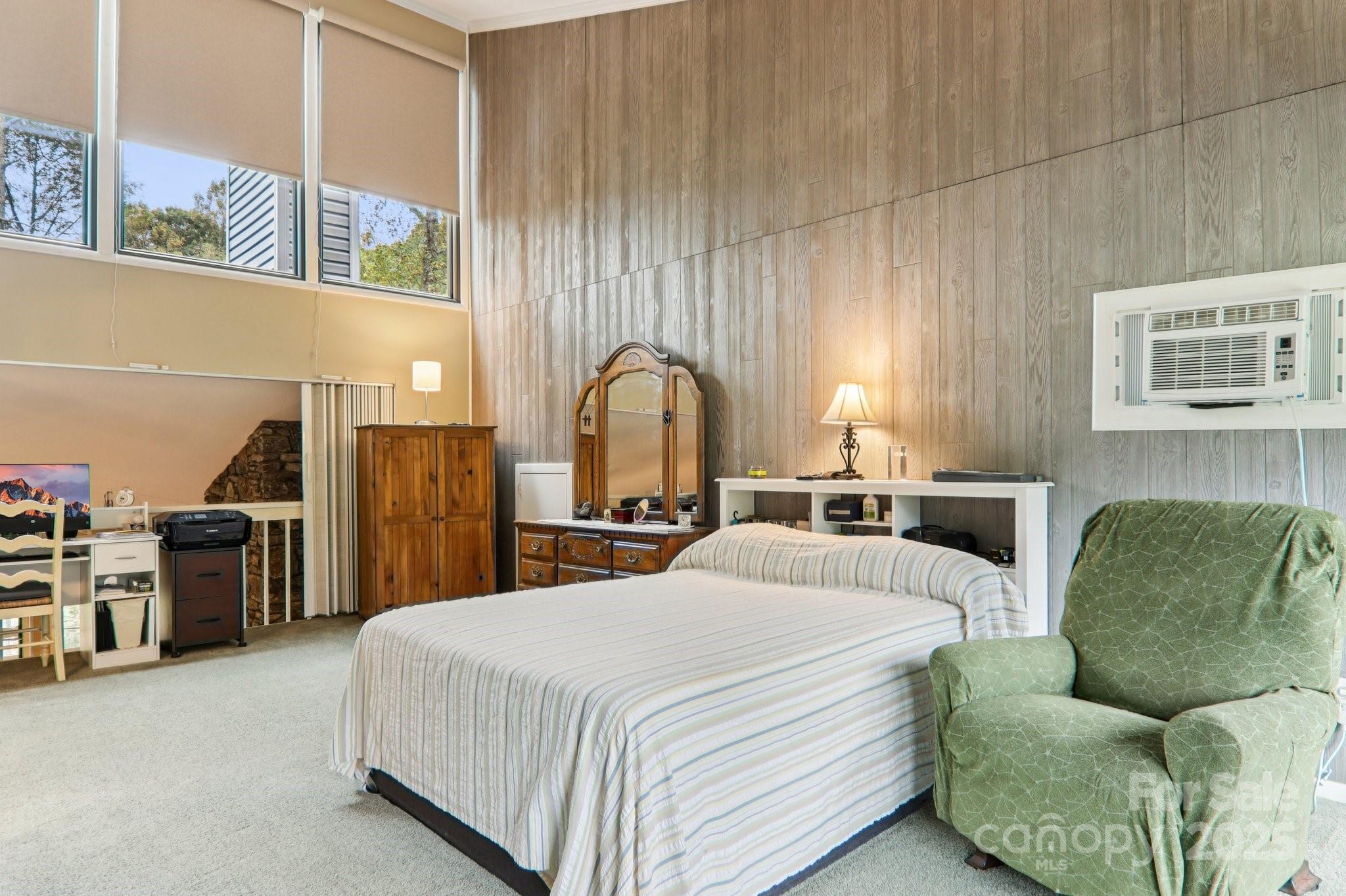 Rumbling Bald on Lake Lure - Residential