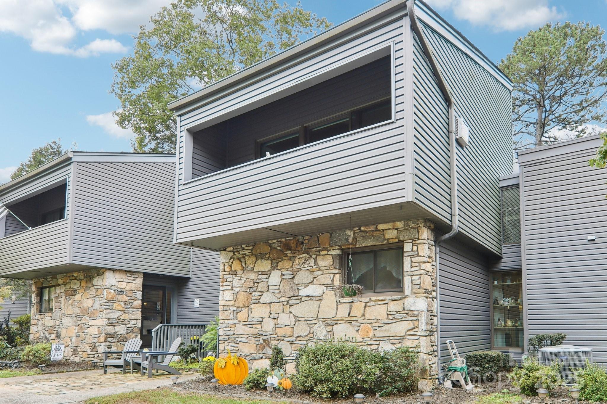Rumbling Bald on Lake Lure - Residential