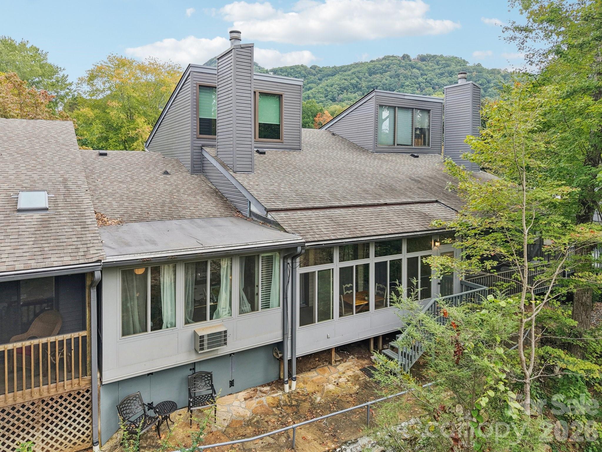 Rumbling Bald on Lake Lure - Residential