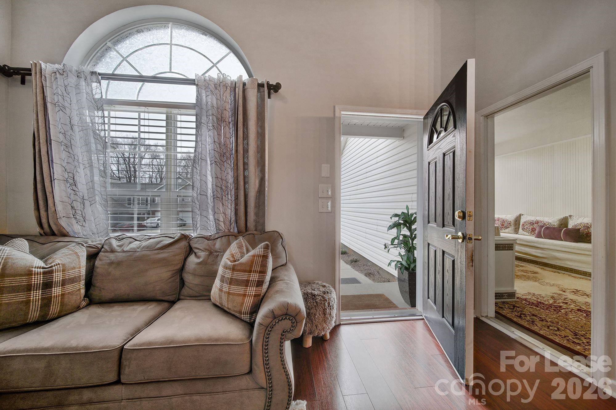 12252 Stratfield Place Circle